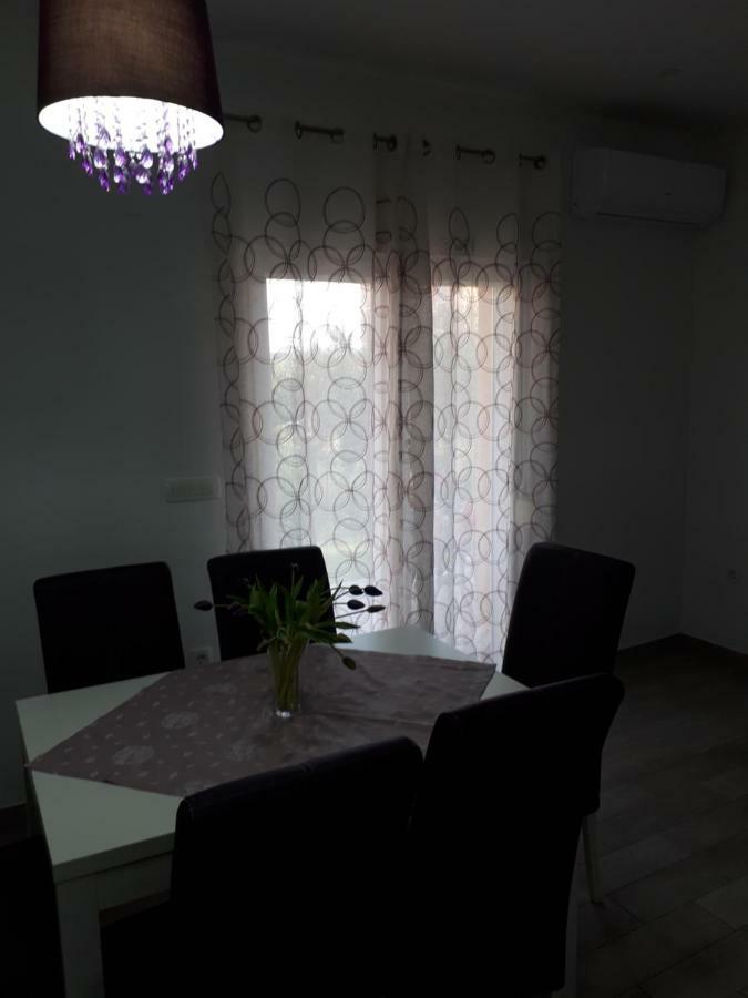 Apartment Vedran Kaštela Eksteriør bilde